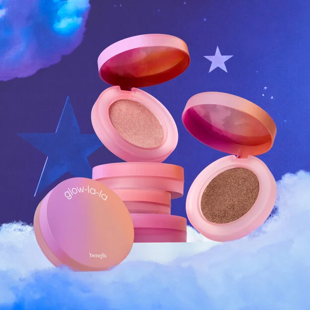 BENEFIT GLOW LA-LA BLURRING POWDER HIGHLIGHTER Highlighter - Image 3