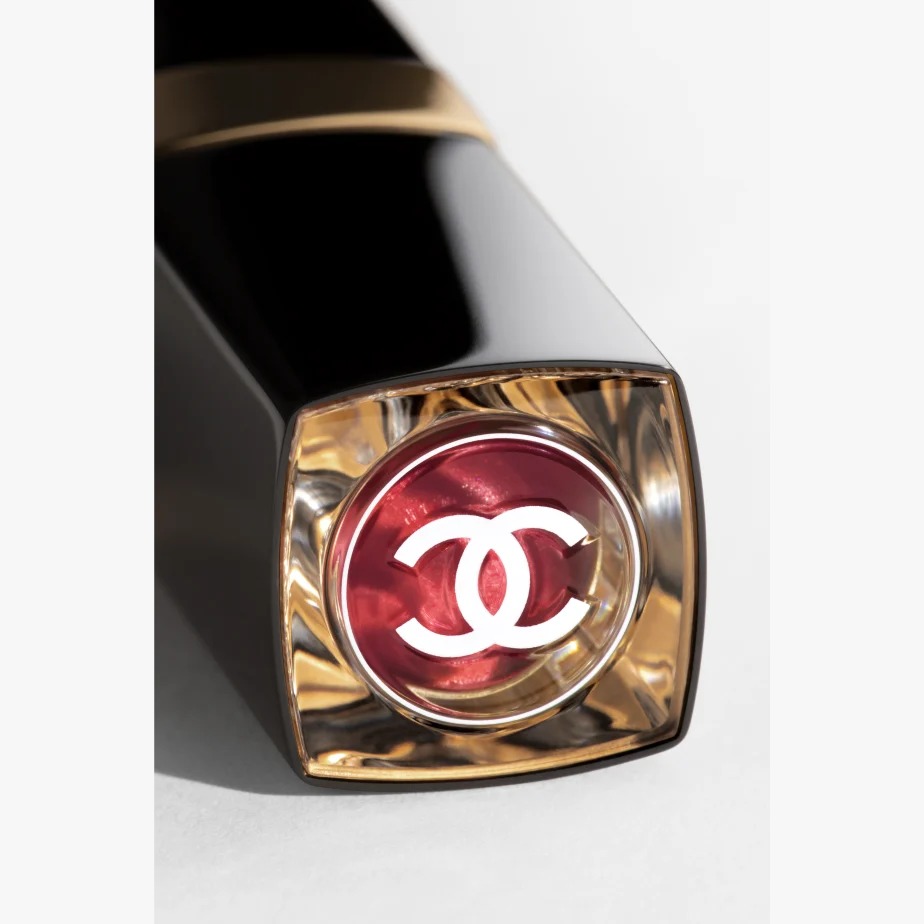 CHANEL ROUGE COCO FLASH Hydrating Vibrant Shine Lip Colour - Image 3